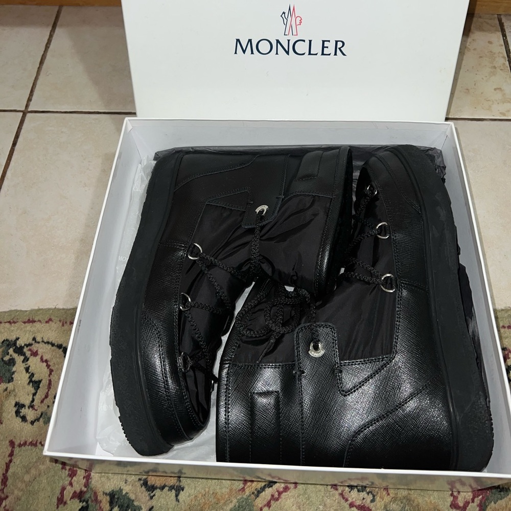Moncler Snow Boot Black 40